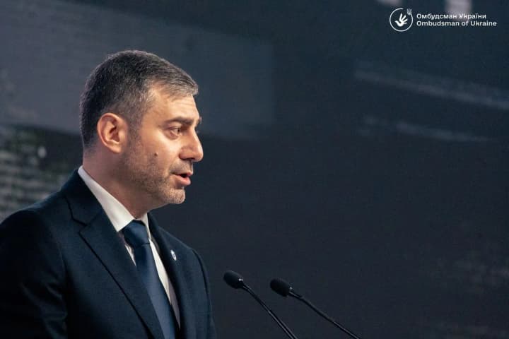 stali-li-obmeni-plennikh-sistematicheskimi-lubinets-otsenil-situatsiyu