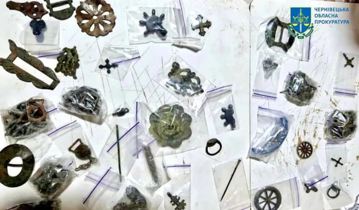 popitka-vivoza-skifskikh-i-sarmatskikh-artefaktov-v-germaniyu-na-bukovine-budut-sudit-kharkovchanku