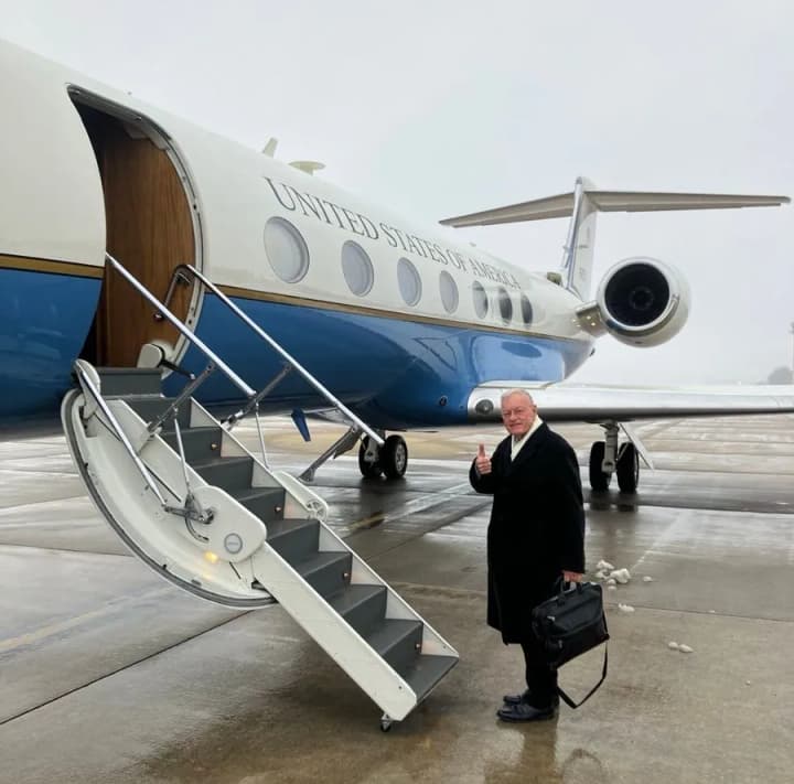 spetspredstavnyk-trampa-po-ukraini-ta-rf-vyrushyv-do-yevropy-ochikuie-produktyvnykh-zustrichei