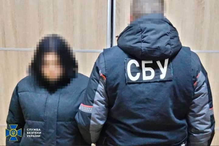 16-richna-ahentka-rf-vyhotovyla-vybukhivku-dlia-pidryvu-politsii-u-zhytomyri-na-zamovlennia-rosiiskykh-spetssluzhb-yii-zatrymaly-sbu