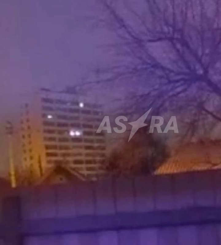 u-rf-dron-vrizavsia-v-bahatopoverkhovyi-budynok-shcho-vidomo-pro-intsydent