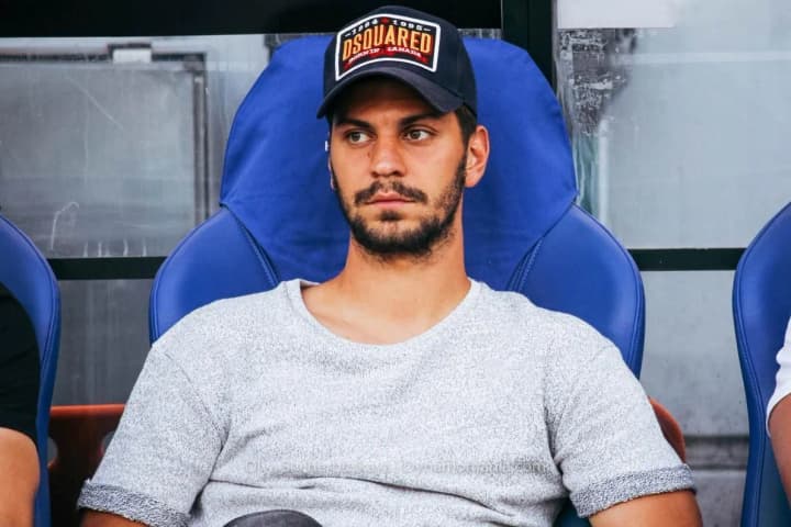 ekszakhysnyk-kyivskoho-dynamo-drahovych-otrymav-povistku-i-proide-bazovu-viiskovu-sluzhbu