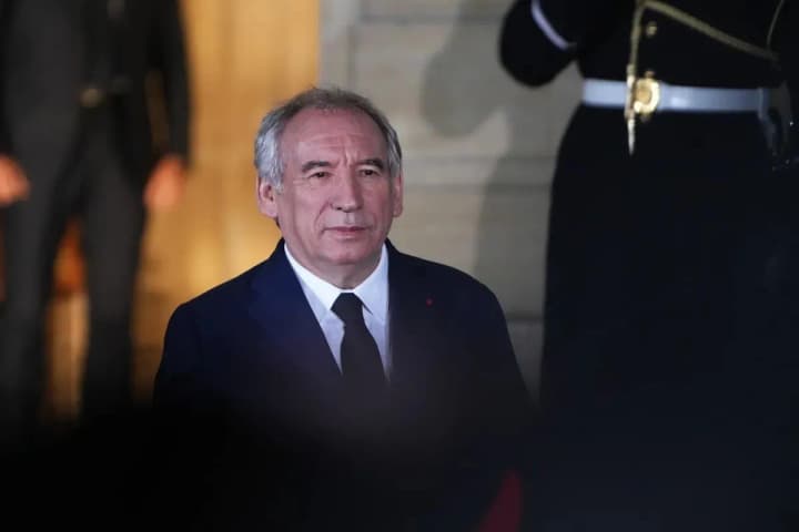 premer-frantsii-predupredil-ob-ugroze-voini-v-yevrope