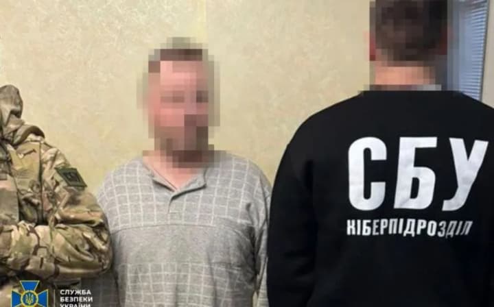 na-kharkivshchyni-zatrymaly-dvokh-informatoriv-fsb-yaki-koryhuvaly-udary-voroha