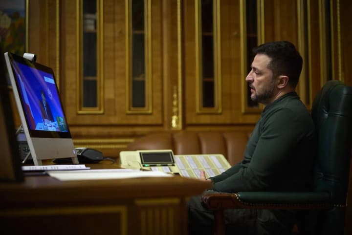 after-meeting-with-kellogg-zelenskyy-called-macron-what-was-discussed