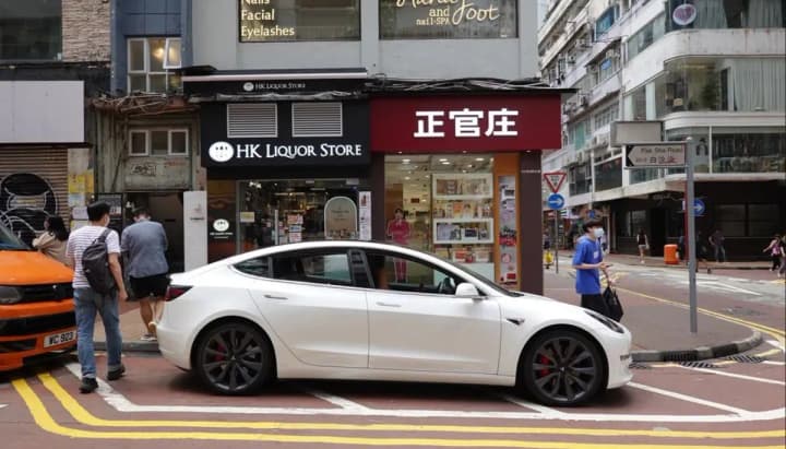 tesla-onovyt-prohramne-zabezpechennia-avtopilota-v-kytai-planuietsia-dodaty-systemu-dopomohy-vodiievi-reuters