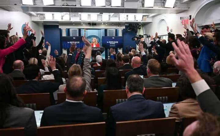 less-than-half-of-us-civil-servants-have-complied-with-musks-request-to-report-on-their-work