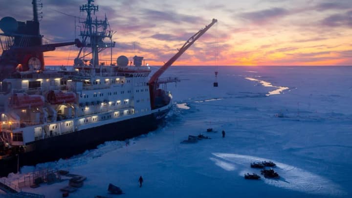 us-russia-mull-joint-arctic-resource-extraction-bloomberg