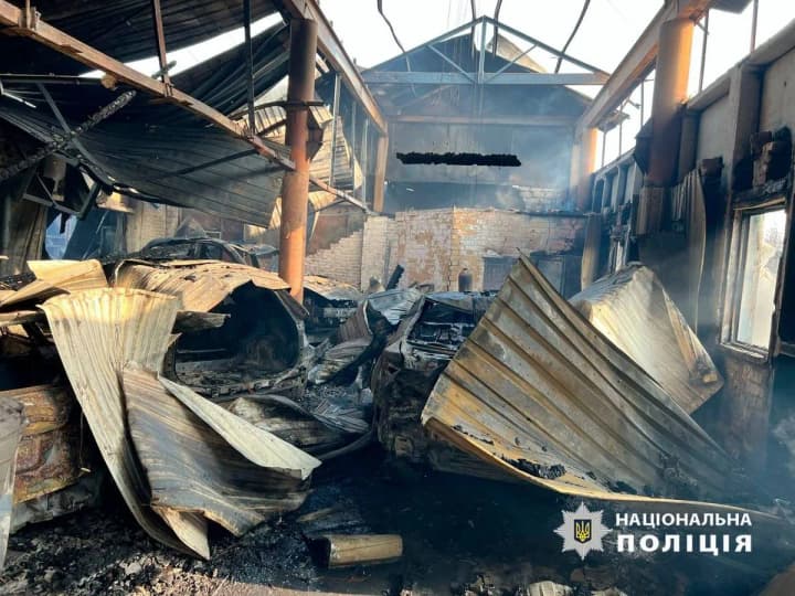 a-large-scale-fire-broke-out-at-a-service-station-in-kyiv-police-are-investigating-the-cause