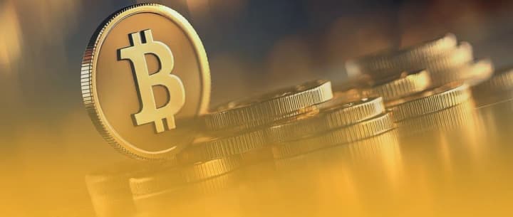 bitkoin-vpav-na-21percent-pislia-vyboriv-trampa-skilky-vtratyv-rynok