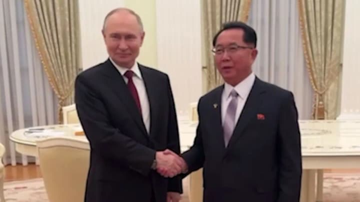 putin-zustrivsia-z-vysokopostavlenym-chynovnykom-pivnichnoi-korei-i-obhovoryv-pohlyblennia-spivpratsi-mizh-krainamy