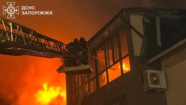 consequences-of-the-attack-on-zaporizhzhia-a-woman-was-injured