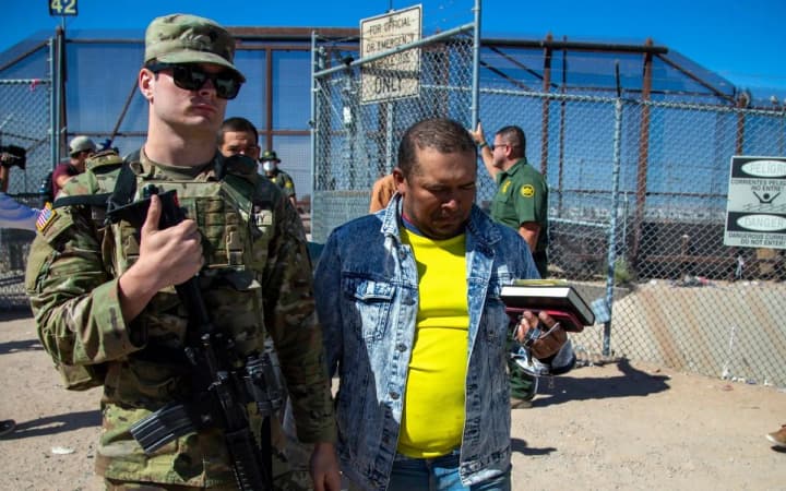 the-us-department-of-defense-is-sending-3000-troops-to-the-border-with-mexico-whats-going-on