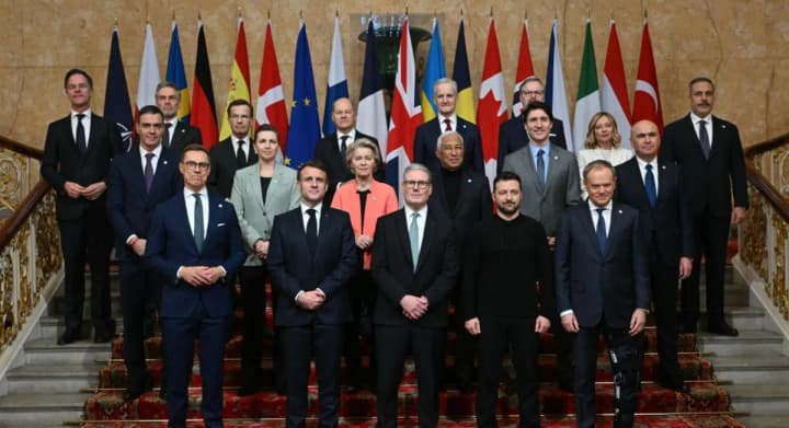 velyka-brytaniia-frantsiia-ta-inshi-budut-pratsiuvaty-nad-myrnoiu-uhodoiu-ukrainu-treba-postavyty-v-naisylnishu-pozytsiiu-starmer