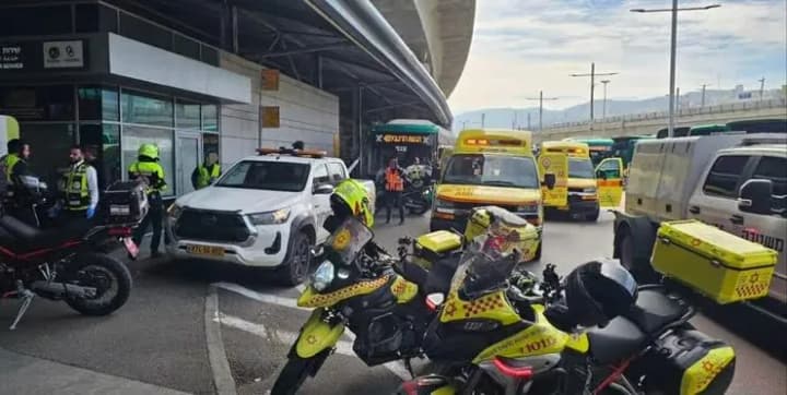 v-izraile-napadavshii-s-nozhom-ubil-cheloveka-i-ranil-yeshche-chetverikh