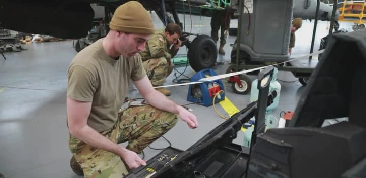 irlandiia-planuie-zminy-zakonodavstva-shchodo-viiskovykh-za-kordonom-ta-rozghliadaie-kupivliu-vynyshchuvachiv