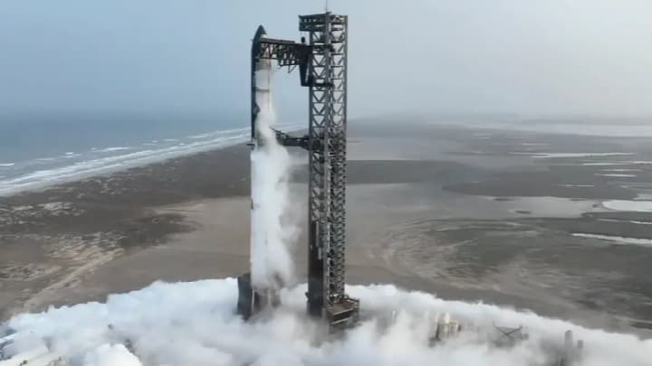 spacex-vidklala-zapusk-starship-flight-8-shcho-pishlo-ne-tak-z-naipotuzhnishoiu-raketoiu