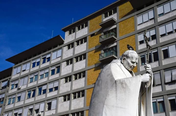 papa-frantsysk-proviv-spokiinu-nich-pislia-dykhalnoi-nedostatnosti-vatykan