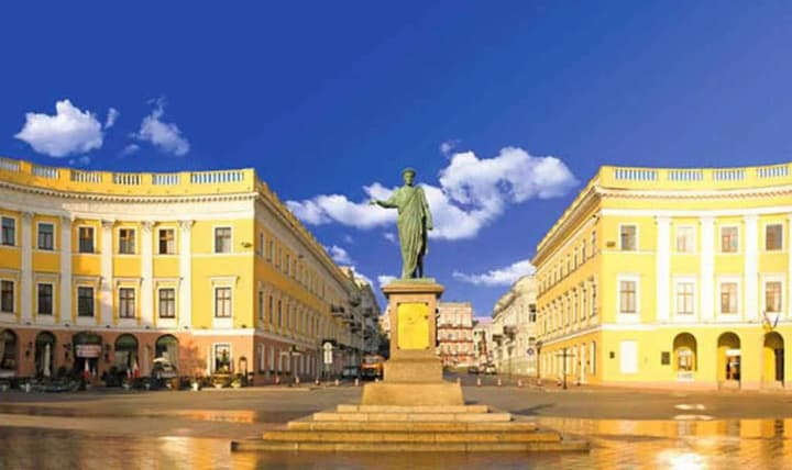 v-odesse-progremeli-vzrivi-gorozhan-prizivayut-bit-ostorozhnimi