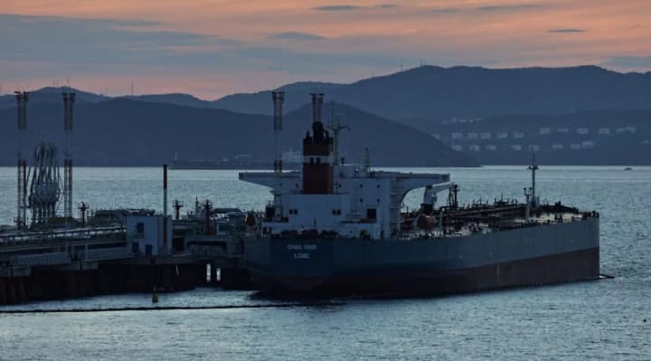 us-sanctions-have-led-to-a-nearly-20percent-drop-in-russias-oil-and-gas-revenues