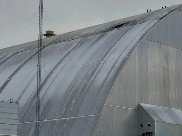 na-chaes-zahasyly-tliiuchi-vohni-pislia-ataky-drona-shcho-vidbuvaietsia-na-stantsii