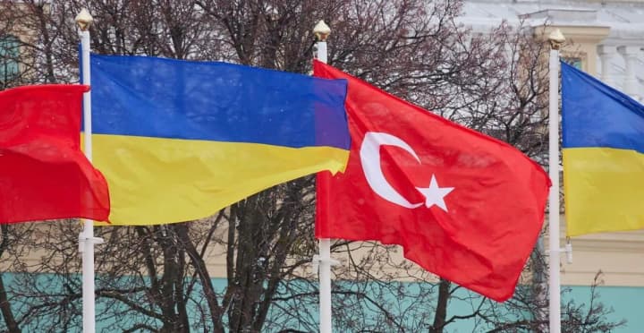 erdohan-i-makron-obhovoryly-myr-v-ukraini-ankara-hotova-orhanizuvaty-perehovory-mizh-kyievom-i-moskvoiu