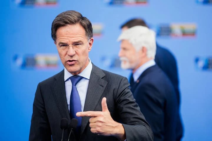 ukraina-ta-ssha-maiut-obhovoryty-yakym-chynom-pratsiuvaty-dali-hensek-nato