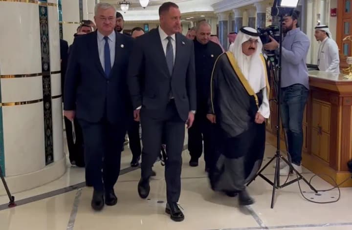 ukrainian-and-american-delegations-begin-meeting-in-saudi-arabia