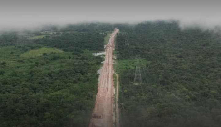 u-brazylii-vyrubuiut-lisy-amazonii-buduiut-trasu-do-klimatychnoho-samitu