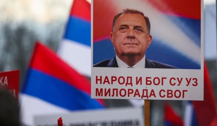 the-prosecutors-office-of-bosnia-and-herzegovina-has-ordered-the-arrest-of-serbian-separatist-leader-dodik-who-threatened-to-turn-to-russia