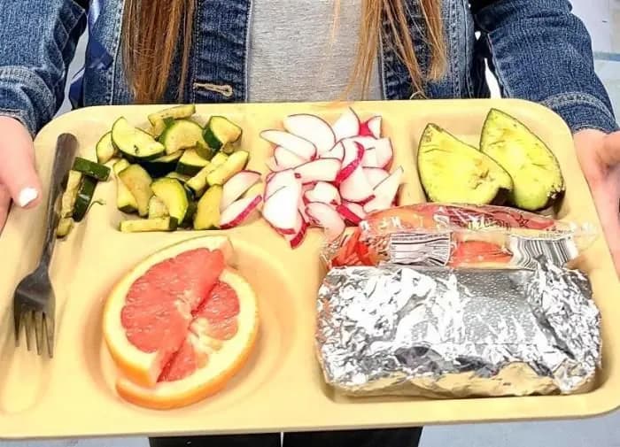 ssha-skorotyly-finansuvannia-prohram-yaki-zabezpechuvaly-kharchuvanniam-shkil