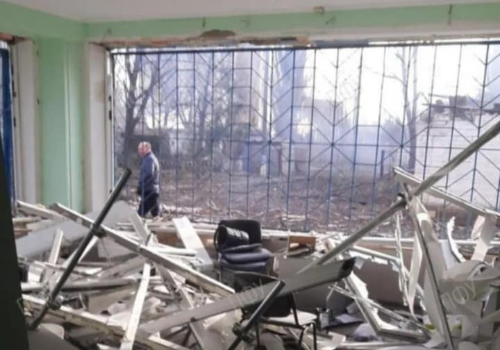 in-kryvyi-rih-a-shelling-damaged-the-service-center-of-the-pension-fund-there-are-wounded