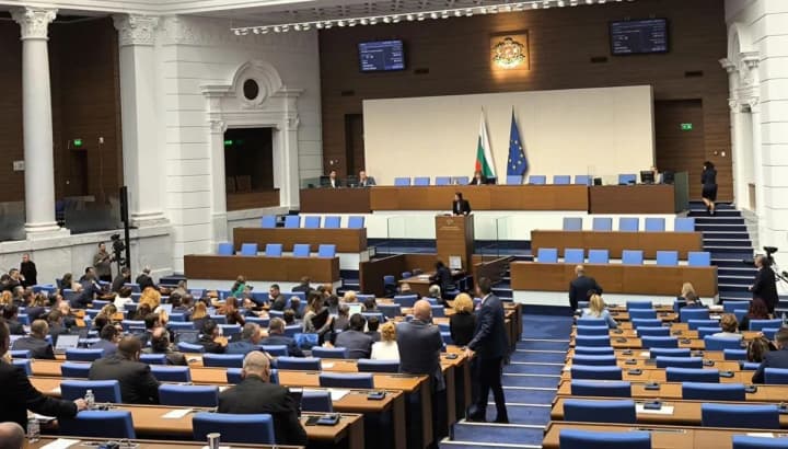 u-bolharii-deputaty-parlamentu-vtratyly-mistsia-pislia-pererakhunku-holosiv