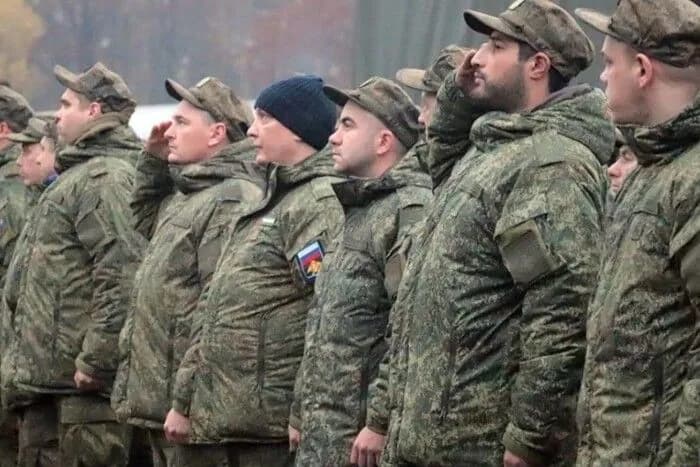 voennim-rf-otkazivayut-v-otpuskakh-iz-za-nekhvatki-lyudei-v-podrazdeleniyakh-na-khersonshchine-atesh