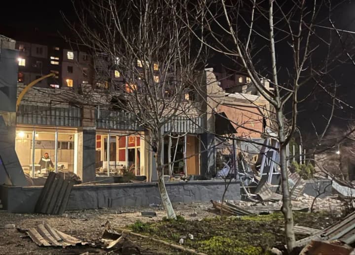 raketnaya-ataka-na-krivoi-rog-avariino-spasatelnaya-operatsiya-zavershena-kolichestvo-postradavshikh-14-sredi-nikh-deti