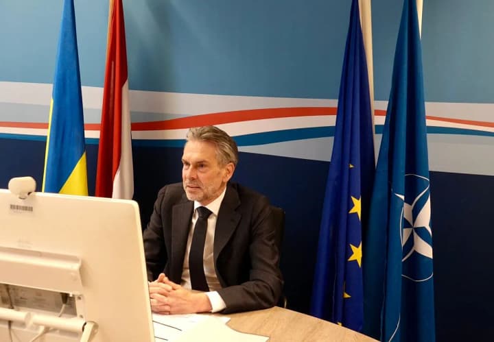 dutch-prime-minister-says-its-necessary-to-put-pressure-on-russia