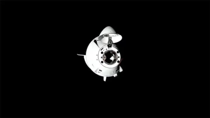 spacex-dragon-uspishno-dostavyv-crew-10-na-mizhnarodnu-kosmichnu-stantsiiu