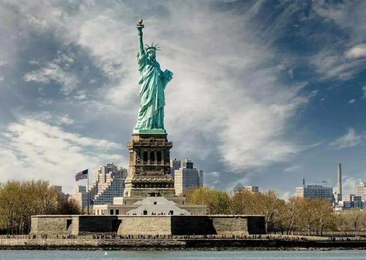 mep-demands-the-us-return-the-statue-of-liberty-what-is-the-reason