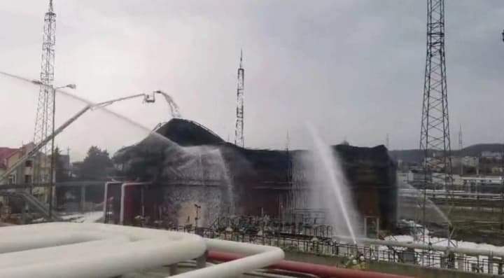 the-fire-at-the-oil-refinery-in-tuapse-has-been-completely-extinguished