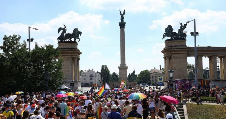 partiya-orbana-stremitsya-zapretit-gei-paradi-v-budapeshte