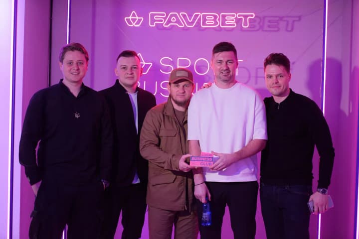 milevskyi-and-aliev-received-an-award-from-the-sportandbusiness-club-for-the-best-marketing-case-of-the-month