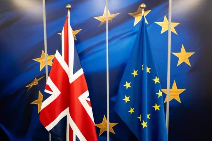 britain-and-the-eu-are-negotiating-to-accelerate-armaments-for-ukraine-before-the-ceasefire-bloomberg