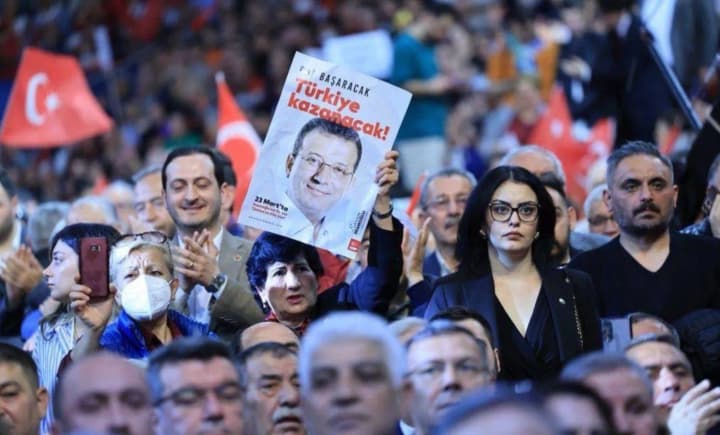mass-protests-in-turkey-over-the-detention-of-istanbul-mayor-oppositionist-ekrem-imamoglu