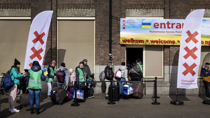 in-the-netherlands-ukrainian-refugees-are-being-turned-away-from-shelters-due-to-overcrowding
