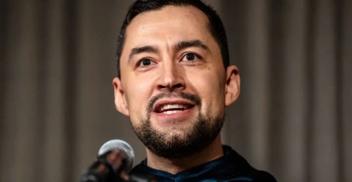 hrenlandiia-krytykuie-vizyt-delehatsii-ssha-cherez-ambitsii-trampa-shchodo-ostrova