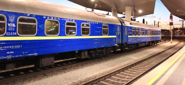 ukrzaliznitsya-dobavila-bolshe-vagonov-k-marshrutu-kiev-chernovtsi