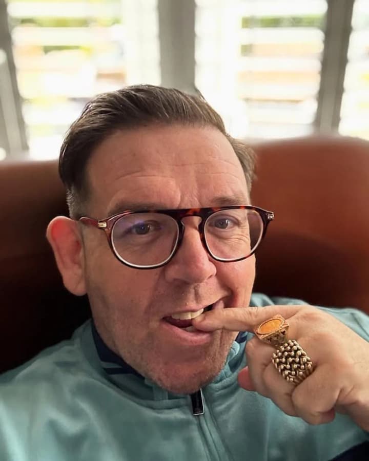 nik-frost-mozhe-zihraty-hegrida-v-seriali-harri-potter-vid-hbo