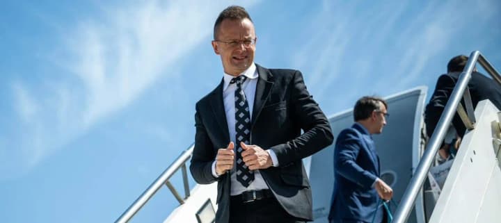 sijarto-in-moscow-for-the-13th-time-in-3-years-orbans-chief-diplomat-seeks-a-record-in-contacts-with-the-kremlin