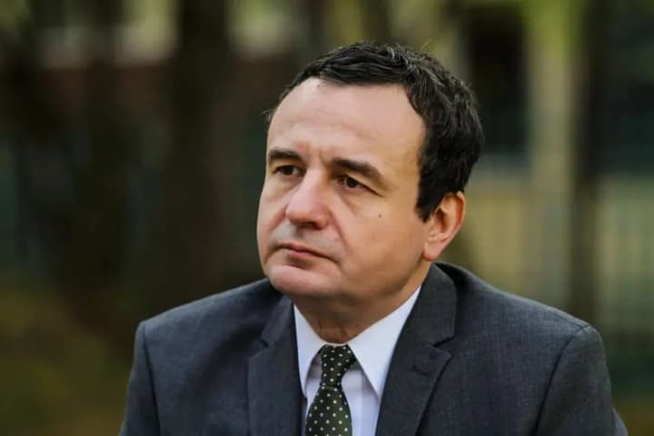 premer-kosovo-stal-zhertvoi-rossiiskikh-prankerov-vidavavshikh-sebya-za-prezidenta-latvii