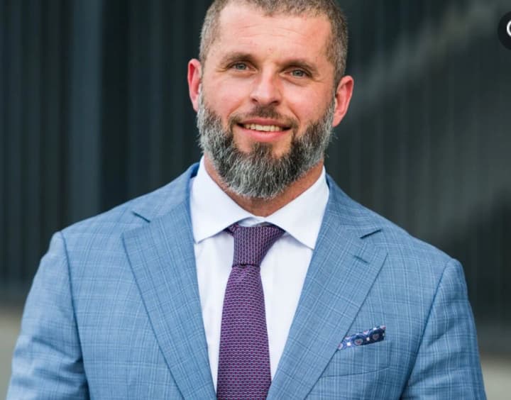 minister-of-sports-bidnyis-salary-increased-by-350000-uah-declaration